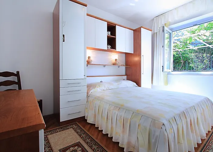 格洛丽亚别墅酒店