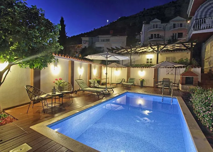 格洛丽亚别墅酒店 公寓