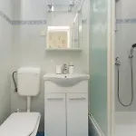Gloria دوبروفينك